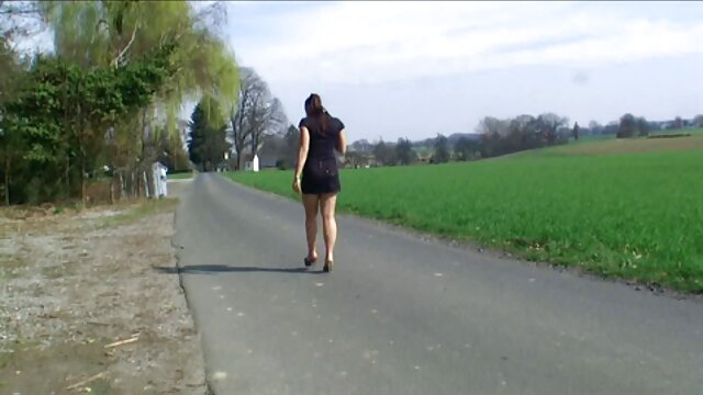 Busty cutie tara xxx set my thủ dâm