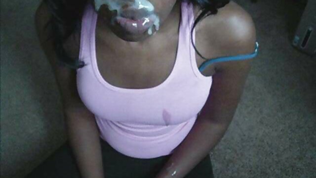 vợ trong đỏ pvc basque phim sét xy và fishnets không hậu môn