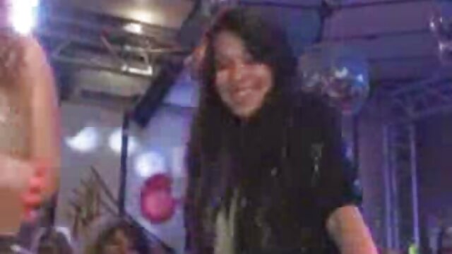 T.T. Boy phim xx set và một nóng châu á