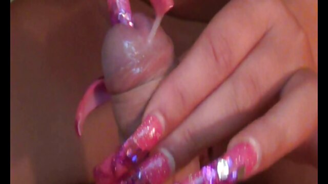 Tháo cuộn phim set xxxn