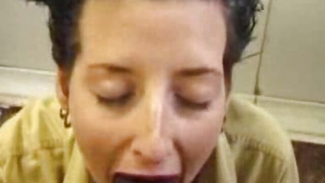 Châu Á gầy brunette cọ xát cô ấy ướt lồn vì vậy pim set xx cô ấy cums